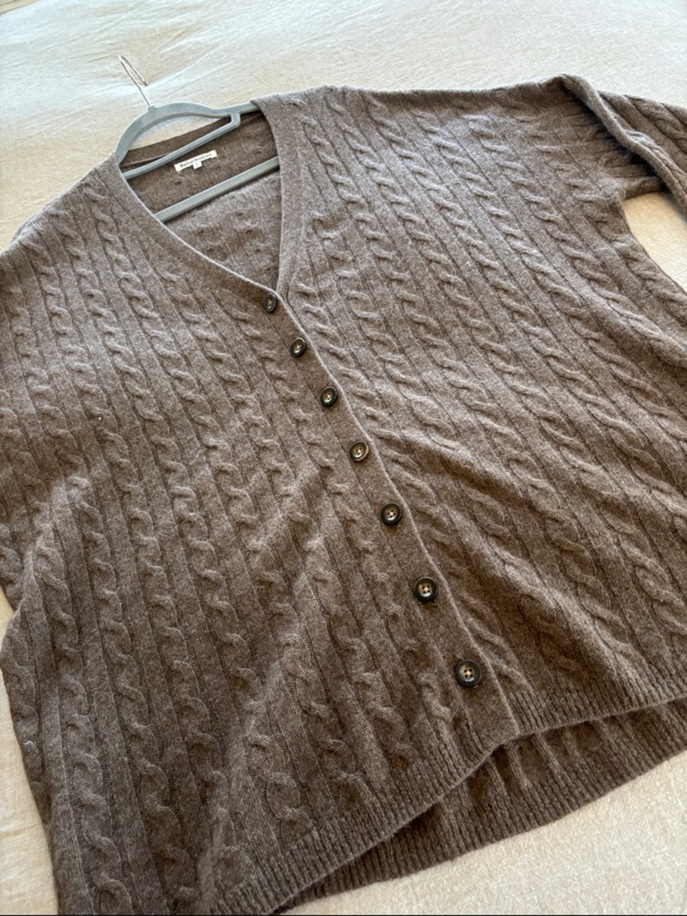 Reformation sweater - Picture 3 of 8